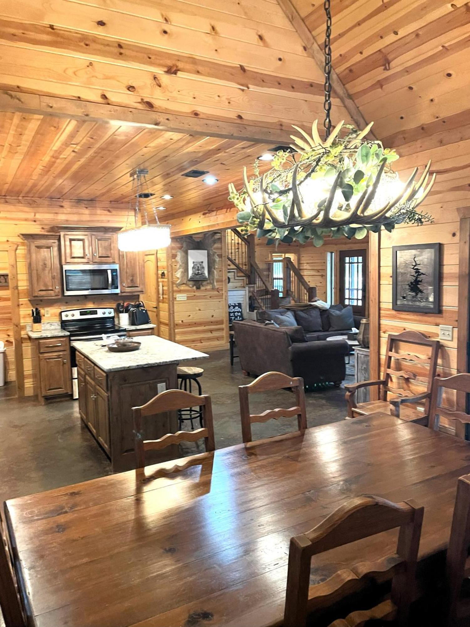 4Br/3Bth Family Cabin With A Hot Tub, Sleeps 14 Broken Bow Exterior photo